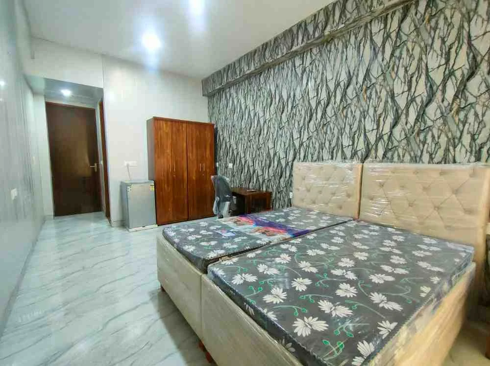 Private room near worlmark in sector 64 gurugram